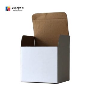 Hop Dung Coc Su Quai Tron